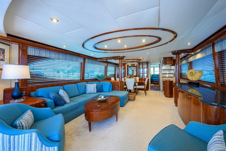 80' 2007 Lazzara Yachts 80 Enclosed