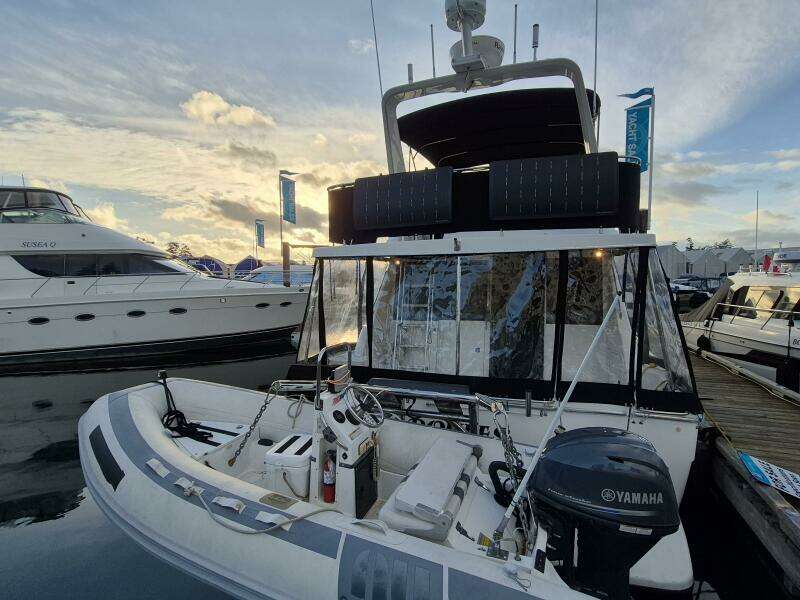 39ft Bayliner Yacht For Sale