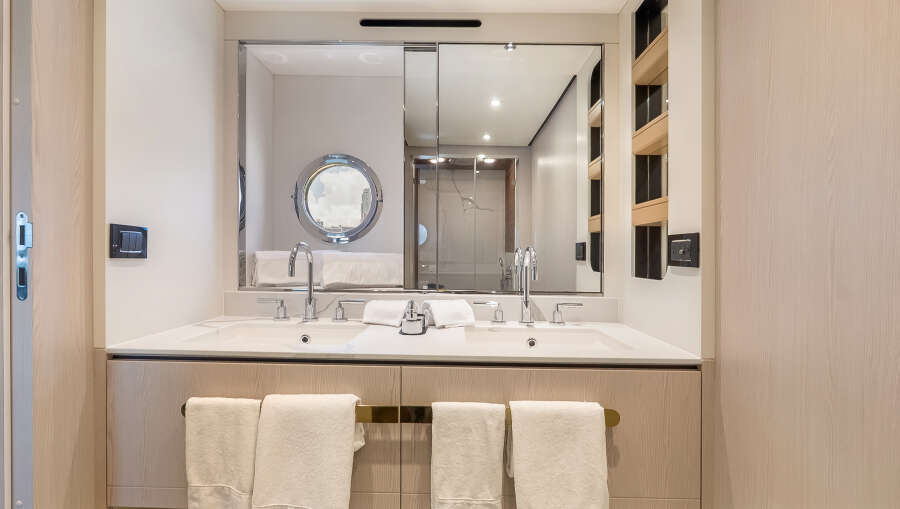 78ft Azimut Yacht For Sale