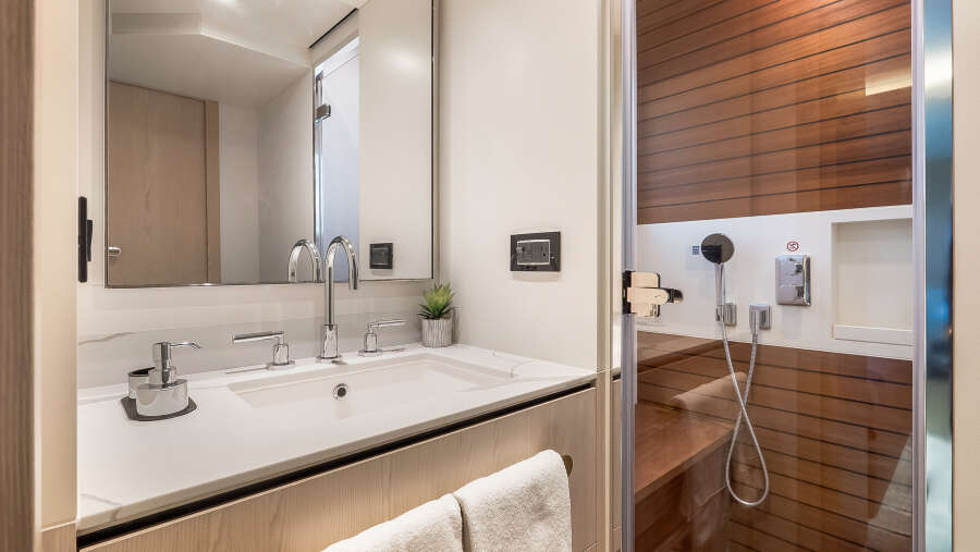 78ft Azimut Yacht For Sale