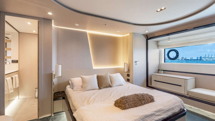 78ft Azimut Yacht For Sale