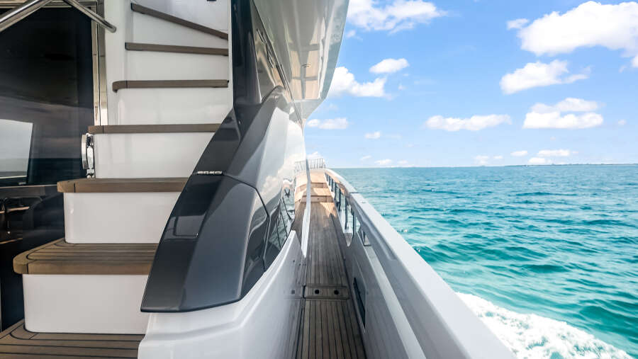 78ft Azimut Yacht For Sale