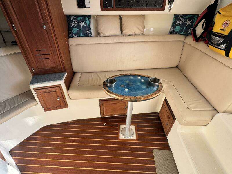 35ft Carolina Classic Yacht For Sale