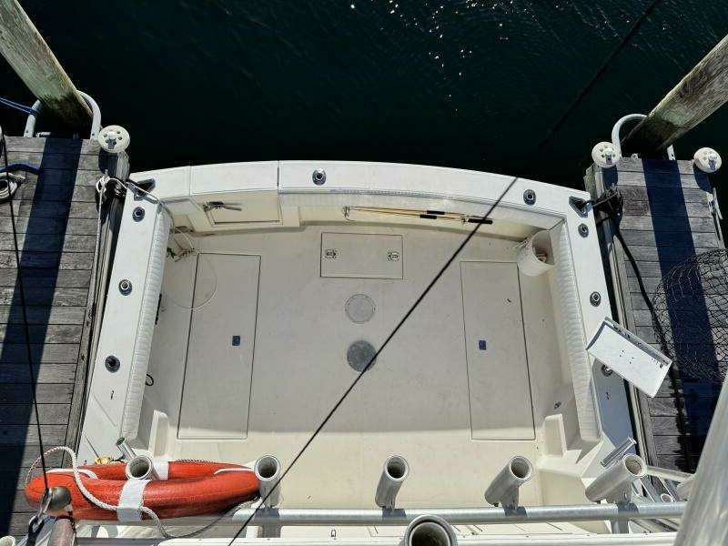 35ft Carolina Classic Yacht For Sale