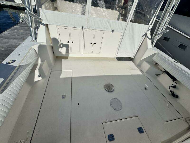 35ft Carolina Classic Yacht For Sale