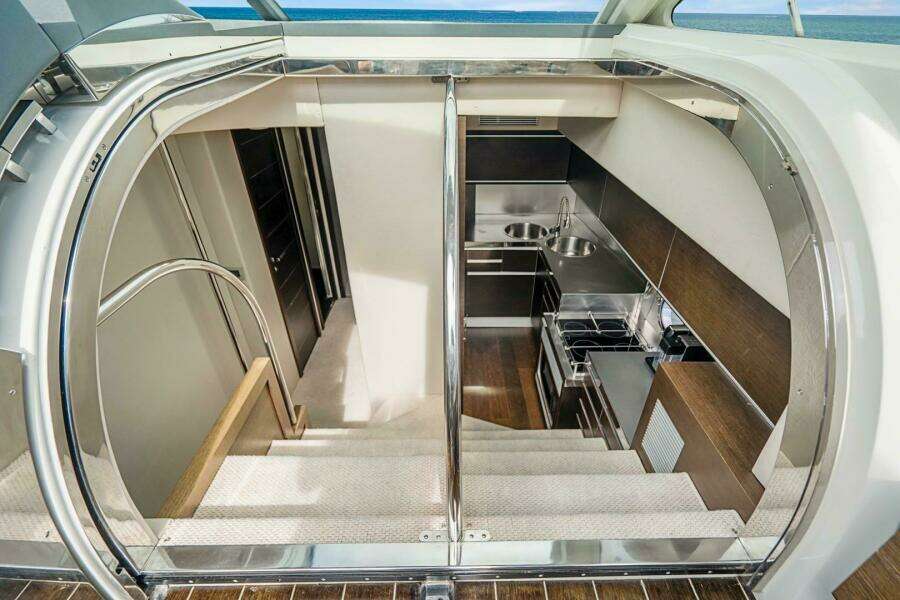 68ft Azimut Yacht For Sale