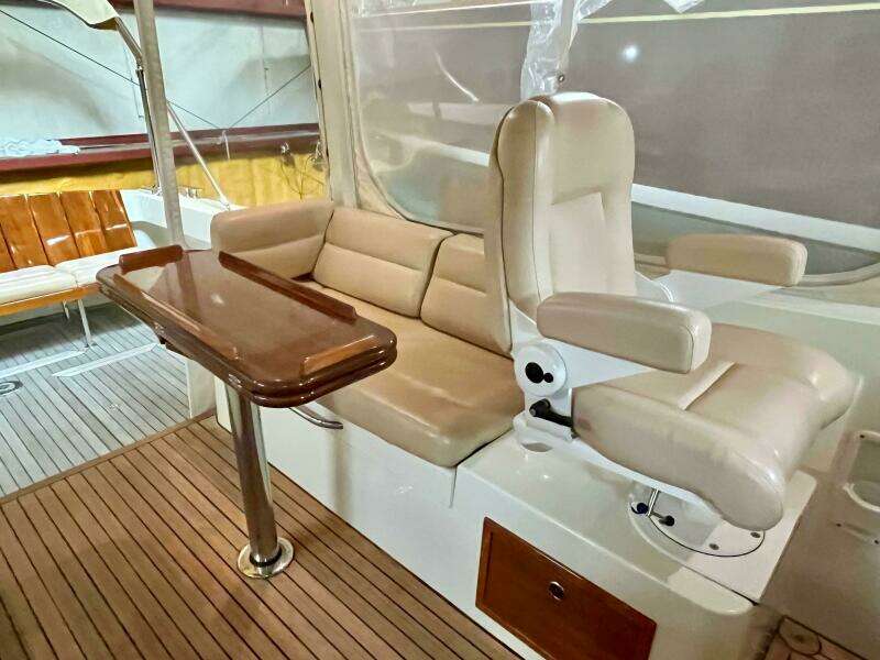 34ft MJM Yacht For Sale