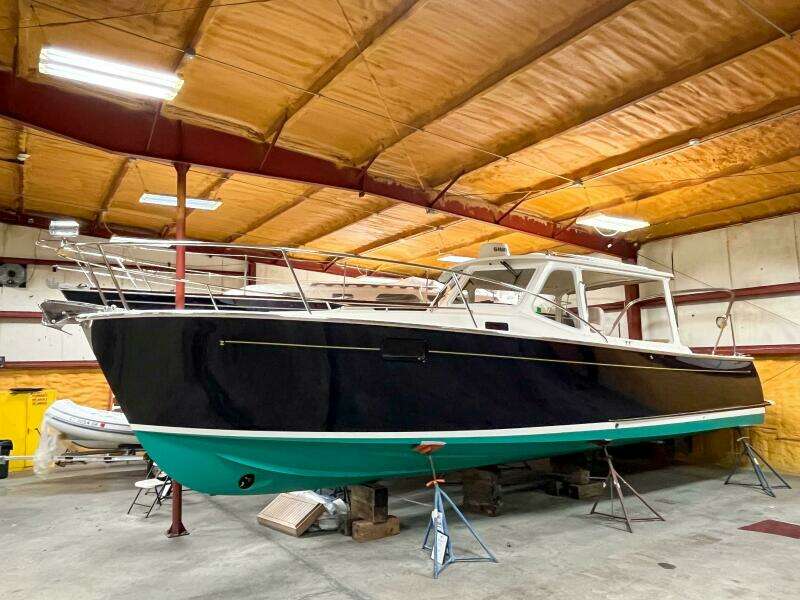 34ft MJM Yacht For Sale