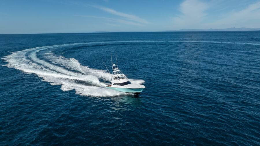 56' 2006 Viking 56 Convertible