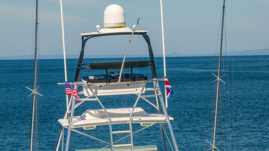 56' 2006 Viking 56 Convertible