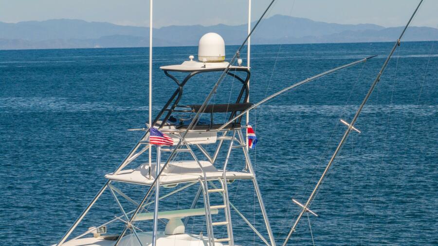 56' 2006 Viking 56 Convertible