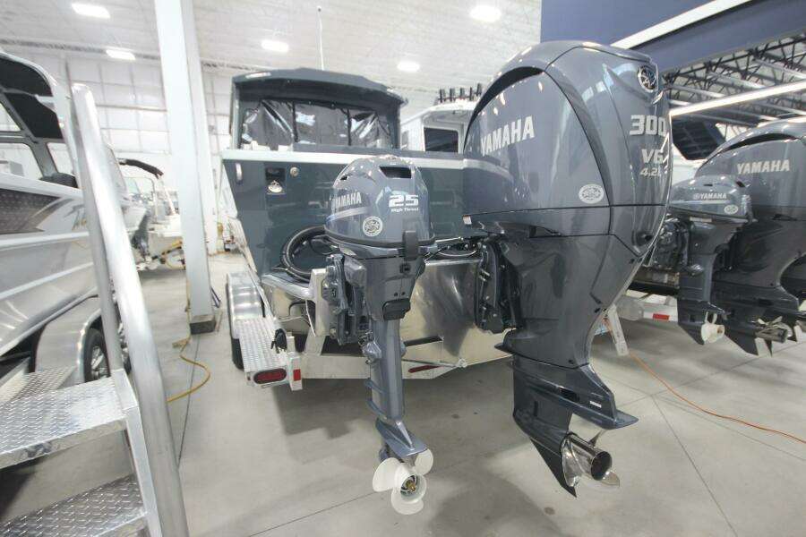 Boat Show Special Pricing 24ft Weldcraft Yacht For Sale