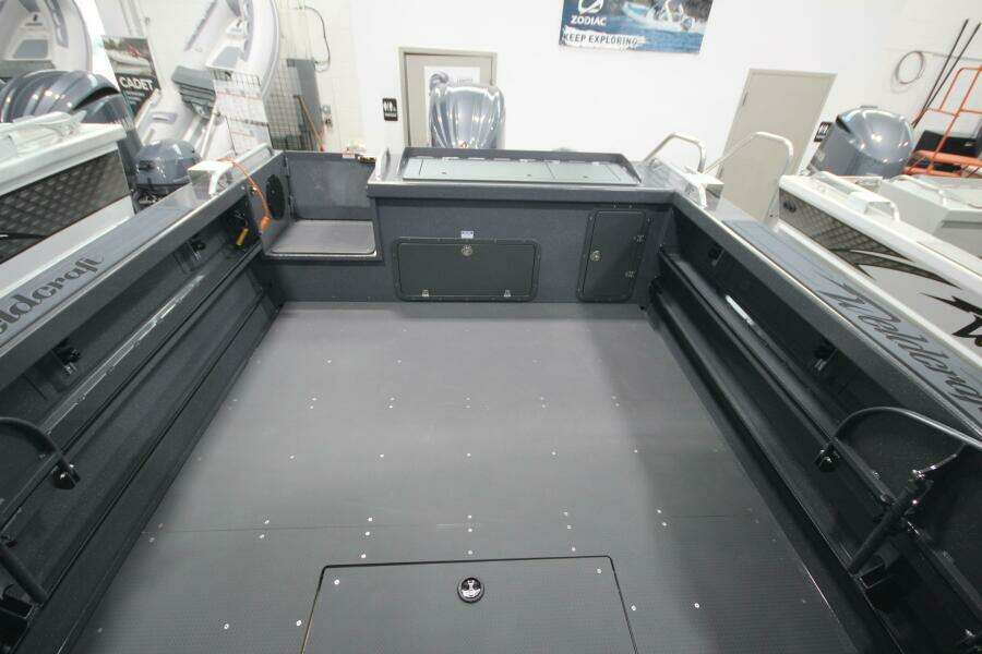 Boat Show Special Pricing 24ft Weldcraft Yacht For Sale