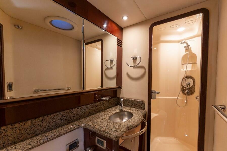 58' 2008 Sea Ray 58 Sedan Bridge