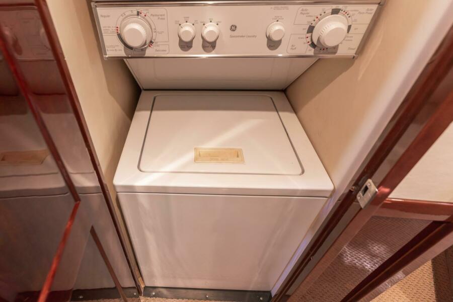 58' 2008 Sea Ray 58 Sedan Bridge