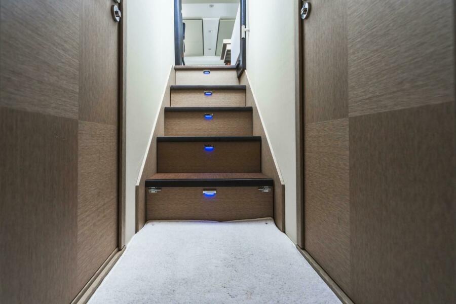 50' 2018 Prestige 500S