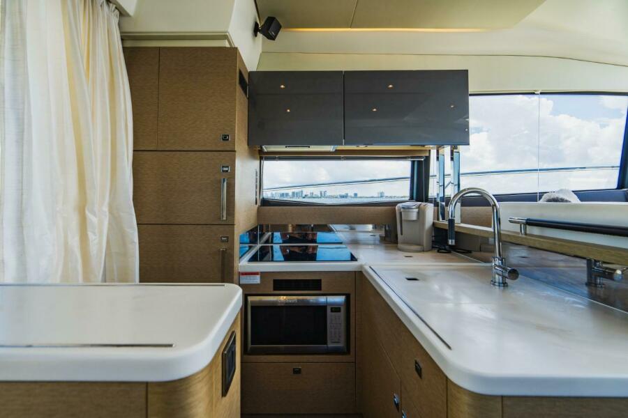 50' 2018 Prestige 500S