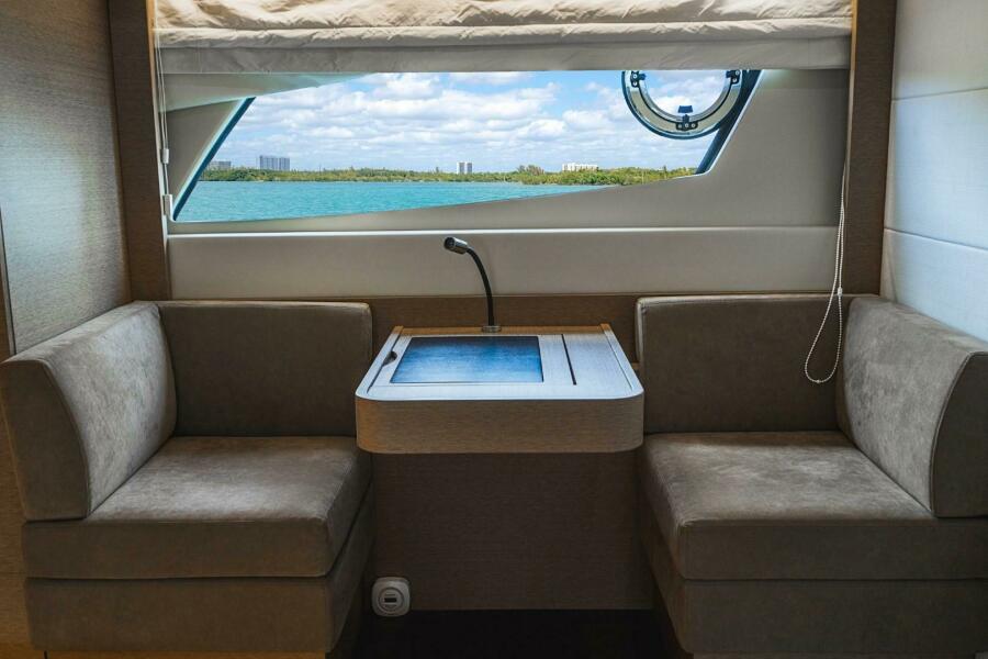 50' 2018 Prestige 500S