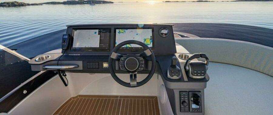 Nimbus 495 Flybridge Flybridge