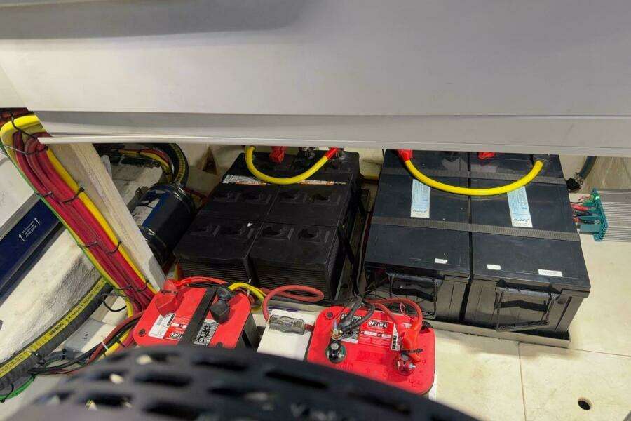 47ft Galeon Yacht For Sale