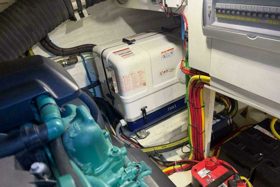 47ft Galeon Yacht For Sale