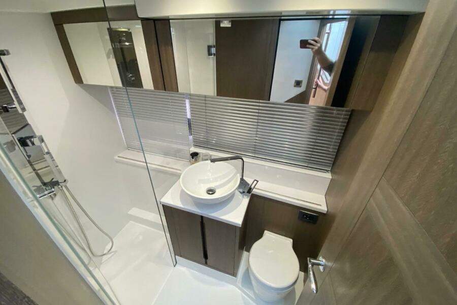 47' 2019 Galeon 470 Sky