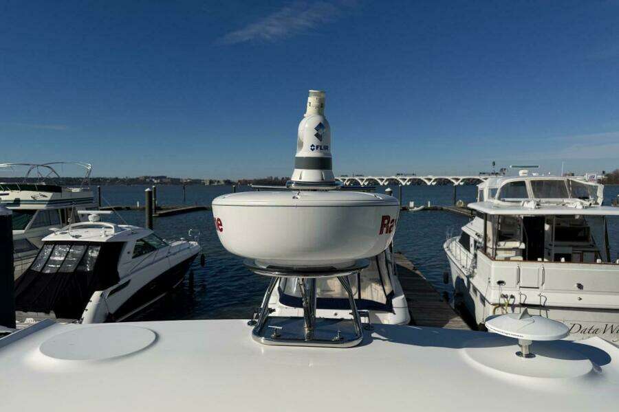 47ft Galeon Yacht For Sale