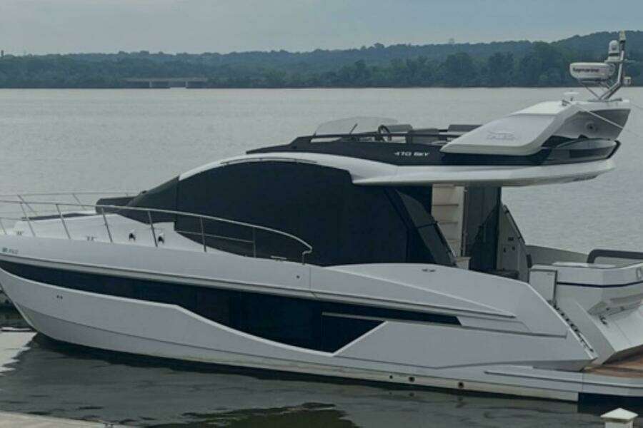 47ft Galeon Yacht For Sale