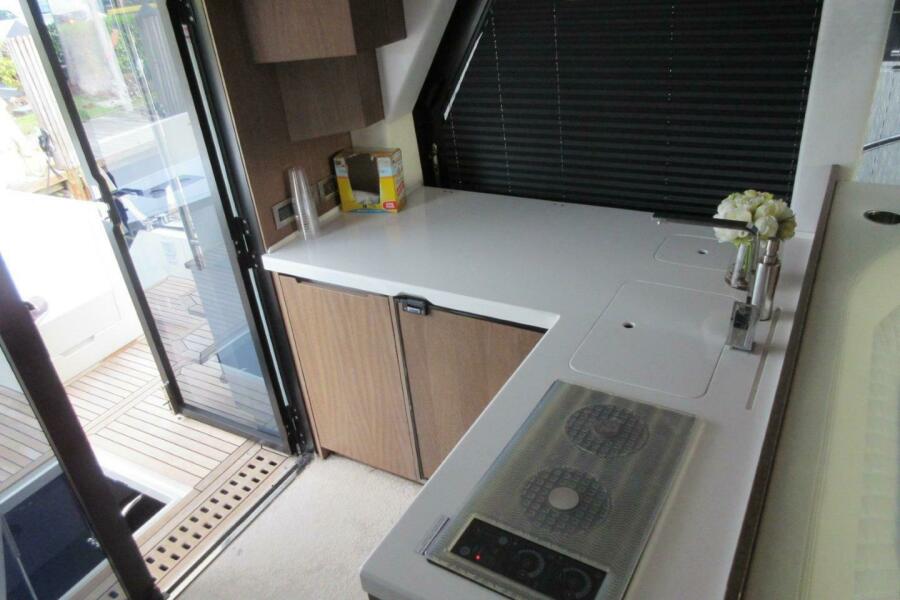 47' 2019 Galeon 470 Sky