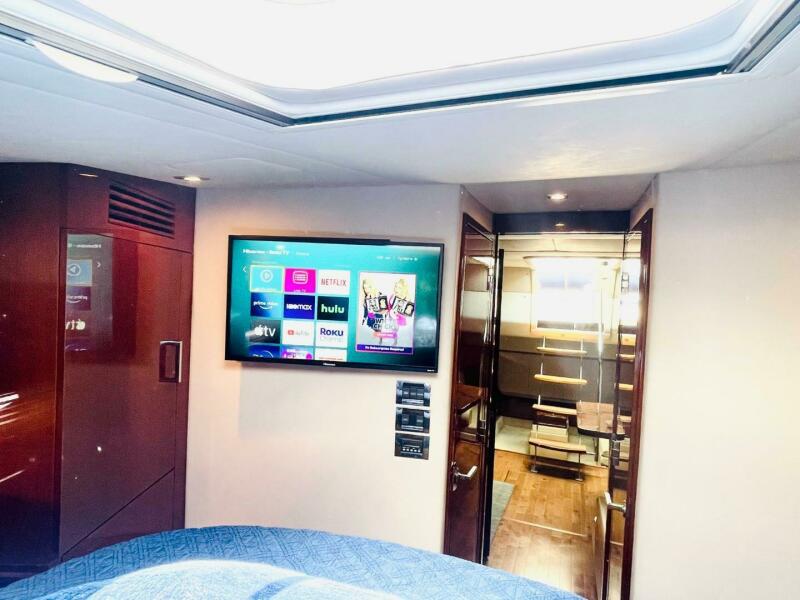 45' 2010 Sea Ray 450 Sundancer