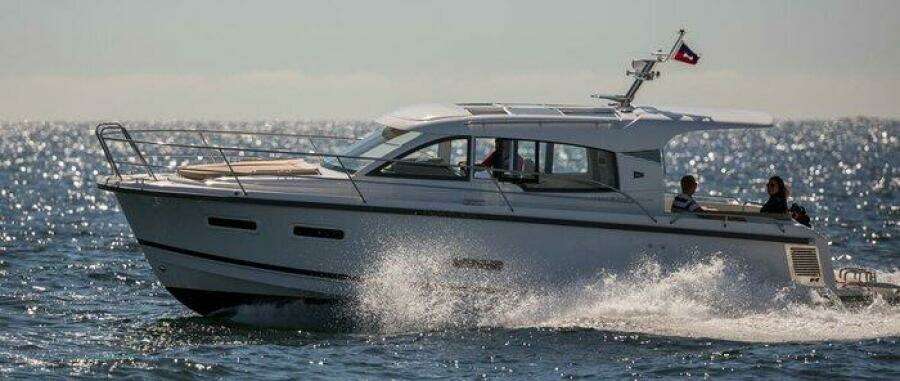 Nimbus 305 Coupe Profile