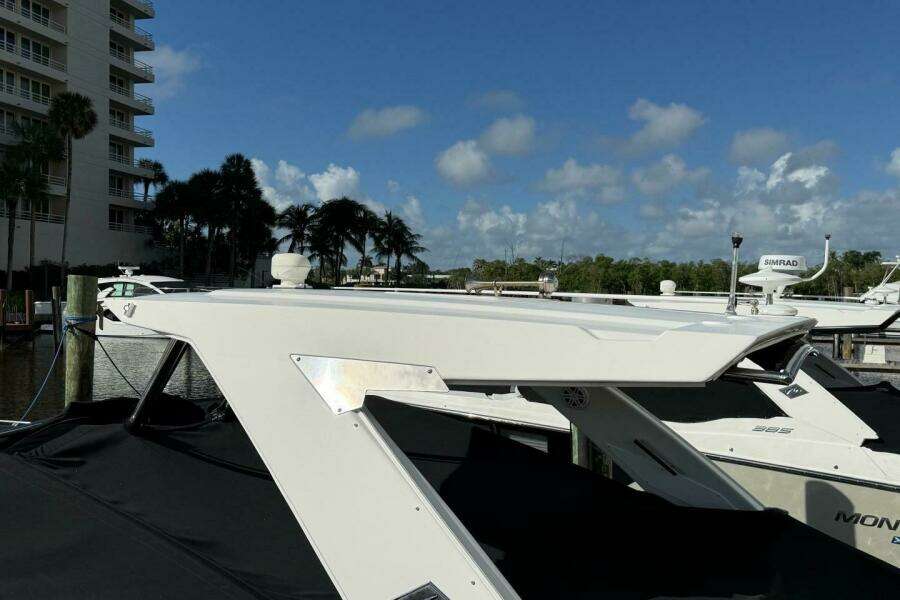 38ft Monterey Yacht For Sale