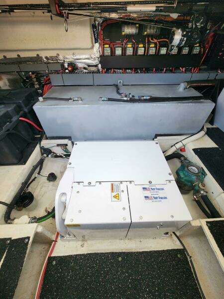 38ft Regal Yacht For Sale