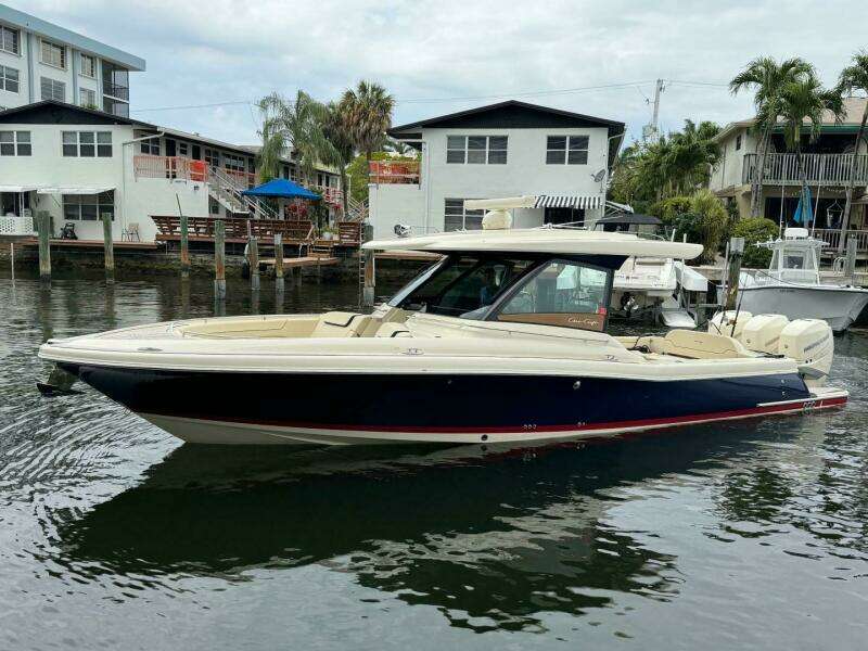 35ft Chris Craft Yacht For Sale