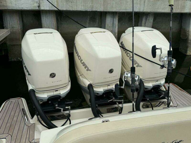 35ft Chris Craft Yacht For Sale