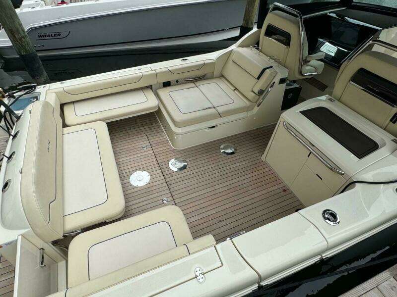 35ft Chris Craft Yacht For Sale