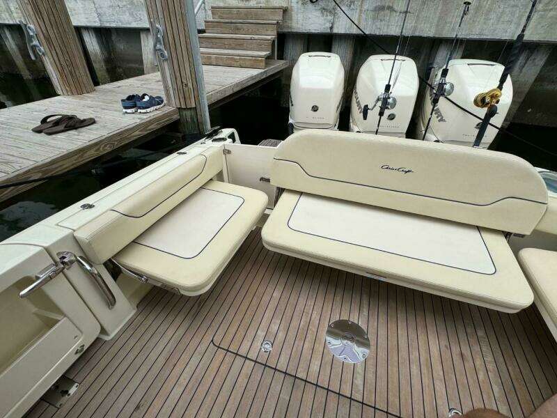 35ft Chris Craft Yacht For Sale