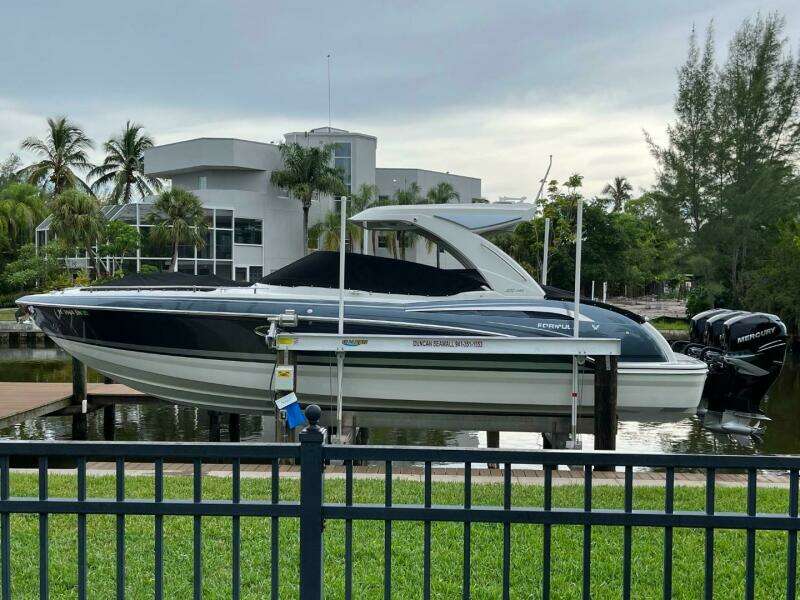 35ft Formula Yacht For Sale