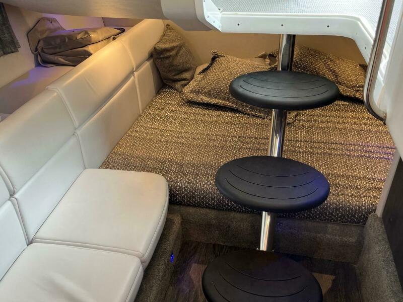 35' 2020 Formula 350 Crossover Bowrider