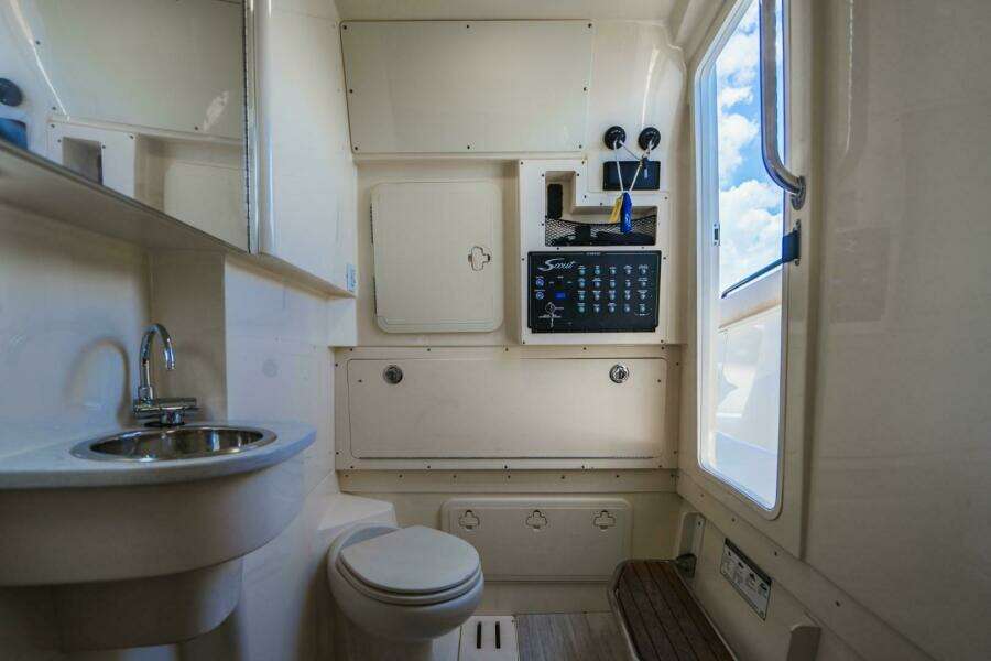 30ft Scout Yacht For Sale