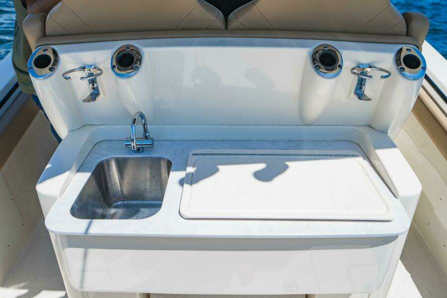 30ft Scout Yacht For Sale