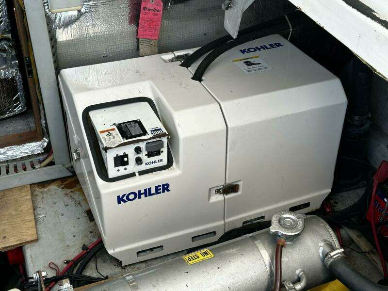 Four Play 35ft Luhrs Yacht For Sale