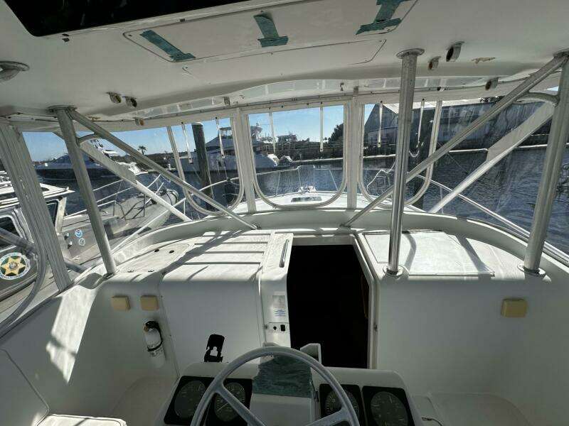 Four Play 35ft Luhrs Yacht For Sale