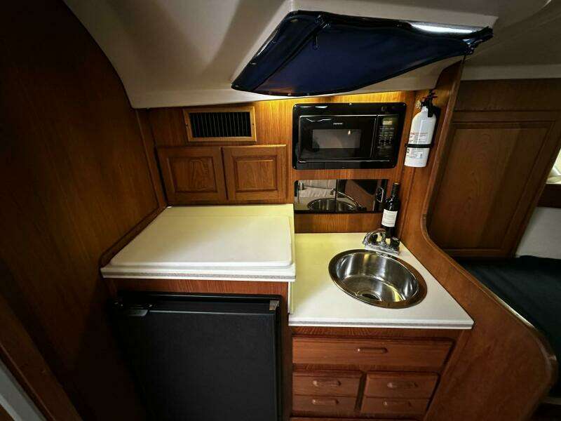 Four Play 35ft Luhrs Yacht For Sale