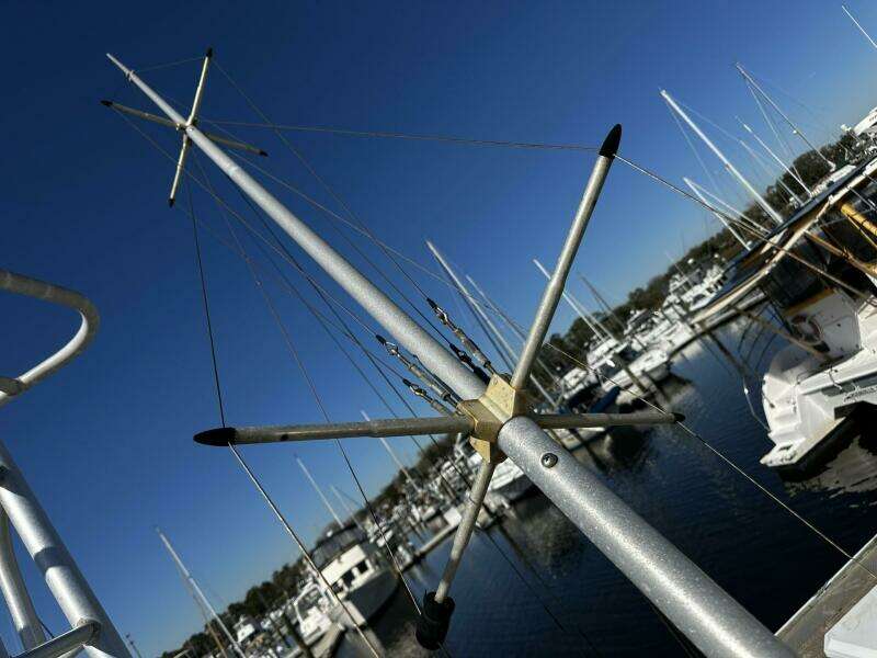 Four Play 35ft Luhrs Yacht For Sale