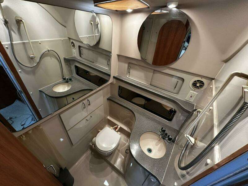 Four Play 35ft Luhrs Yacht For Sale