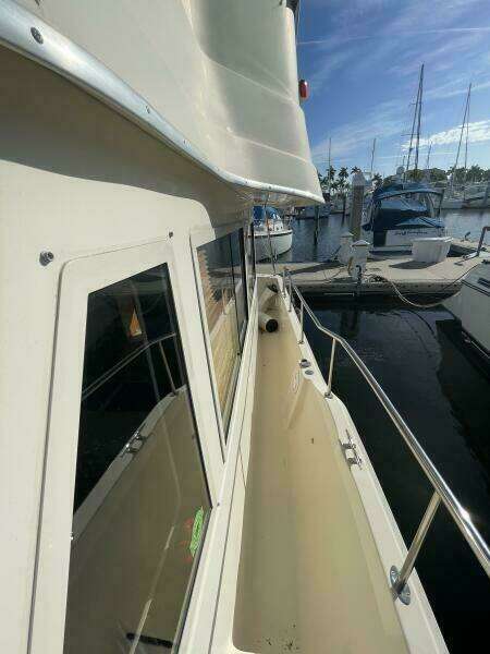 Knot Tied Down 34ft Mainship Yacht For Sale