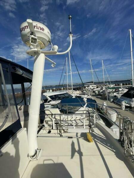 34' 2005 Mainship 
