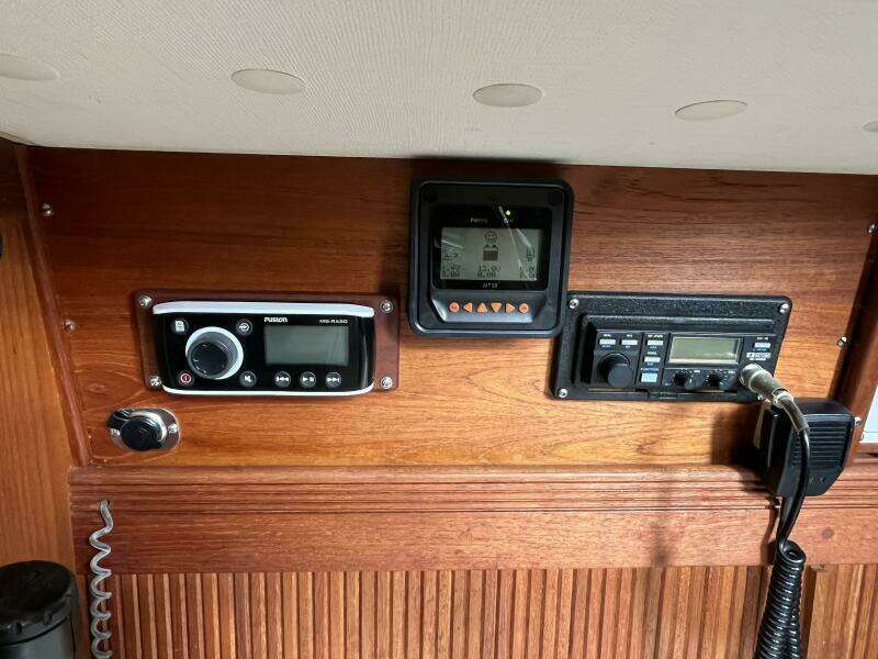 Outlaw 34ft Sabre Yacht For Sale