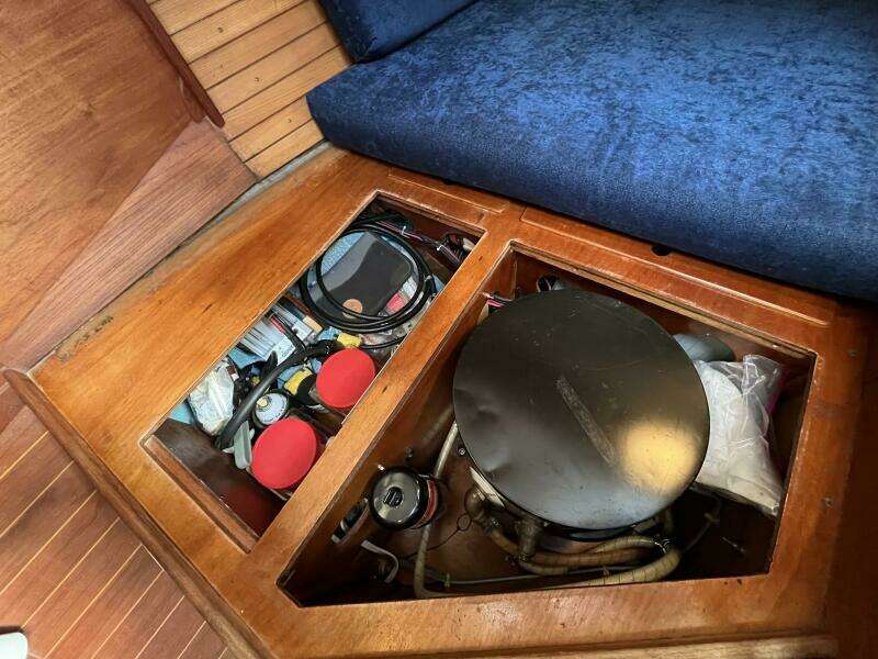 Outlaw 34ft Sabre Yacht For Sale